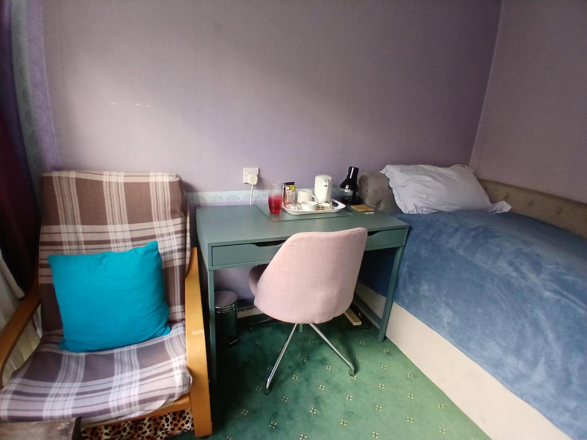 Cosy Single Room Only For Ladies In Tower Bridge Londres Extérieur photo